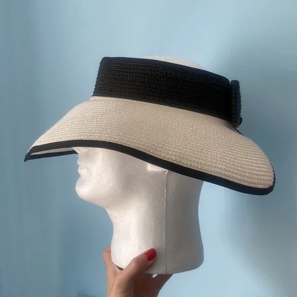 New Magic Hats One Size Adjustable Black And White Sun Hat With Bow In The Back - Picture 2 of 4
